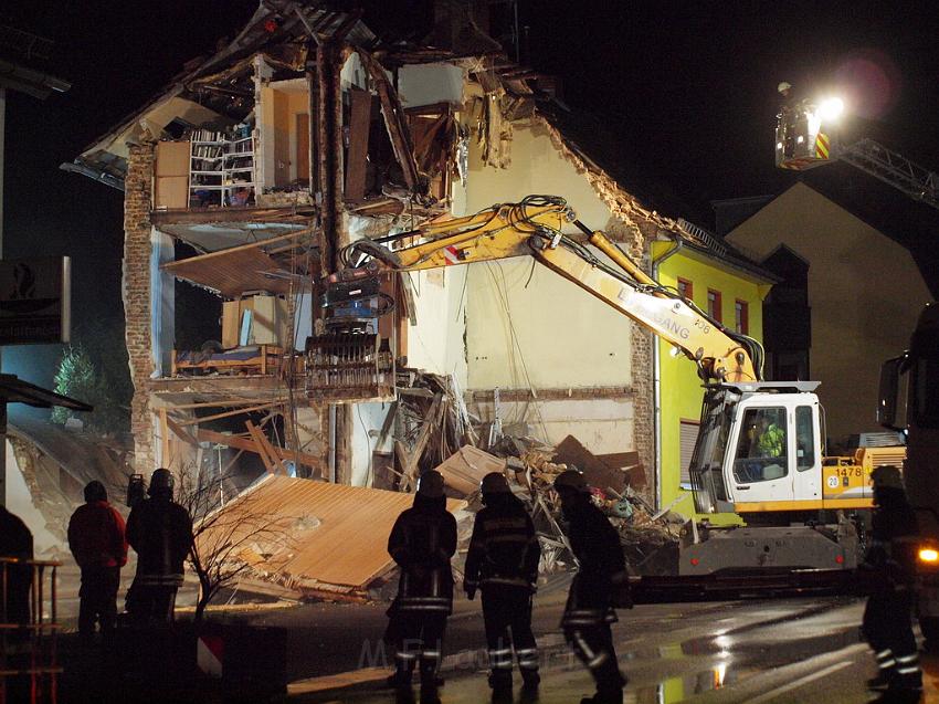 Hausexplosion Bruehl bei Koeln Pingsdorferstr P304.JPG